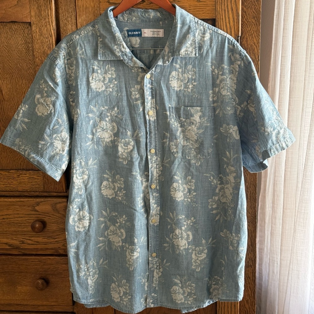 Old Navy Men’s Floral Denim Button Up
